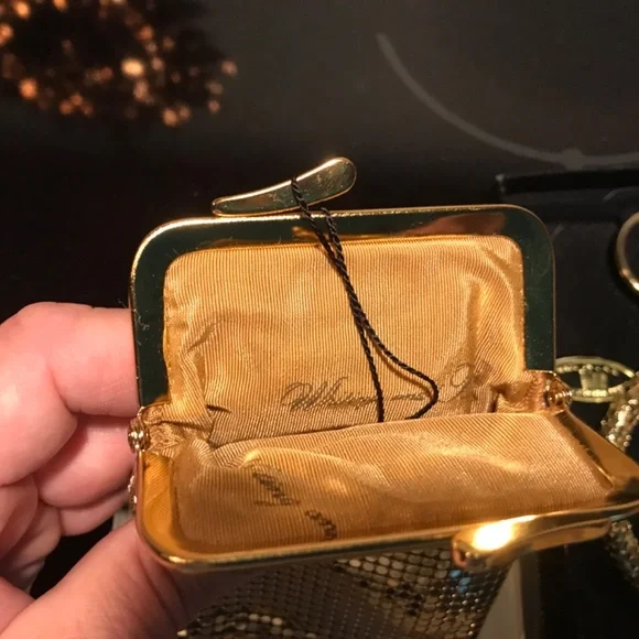 Vintage Whiting & Davis Gold Gold Mesh Keychain and Cigarette Case - Picture 5 of 10